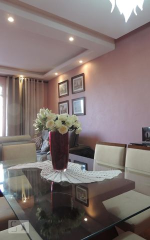 Apartamento à venda com 82m², 2 quartos e 1 vagaSala