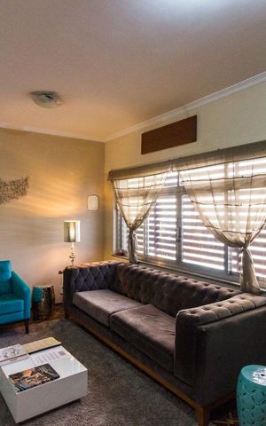 Casa à venda com 270m², 3 quartos e 4 vagasSala