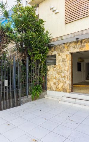 Casa à venda com 270m², 3 quartos e 4 vagasGaragem
