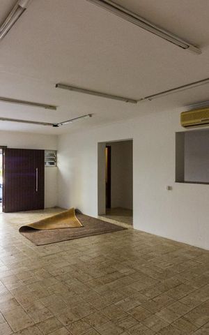 Casa à venda com 270m², 3 quartos e 4 vagasGaragem