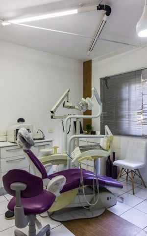 Casa à venda com 270m², 3 quartos e 4 vagasSuite