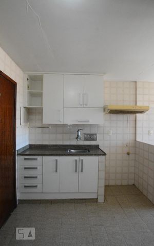 Apartamento para alugar com 69m², 2 quartos e 1 vagaCozinha