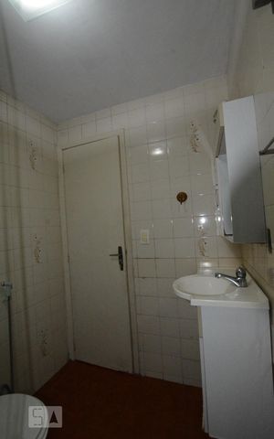 Apartamento para alugar com 69m², 2 quartos e 1 vagaBanheiro Social