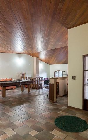 Casa à venda com 431m², 4 quartos e 5 vagasSala 1