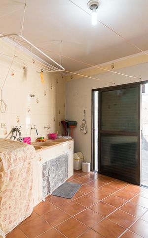 Casa à venda com 431m², 4 quartos e 5 vagasÁrea de serviço