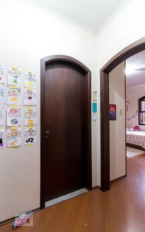 Casa à venda com 431m², 4 quartos e 5 vagasQuarto 3 suíte