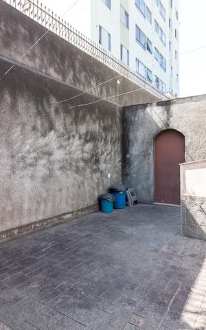 Casa à venda com 431m², 4 quartos e 5 vagasÁrea de serviço