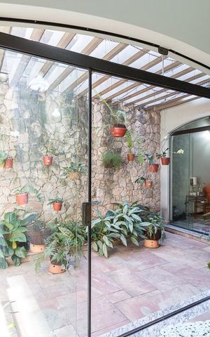 Casa à venda com 431m², 4 quartos e 5 vagasJardim de inverno