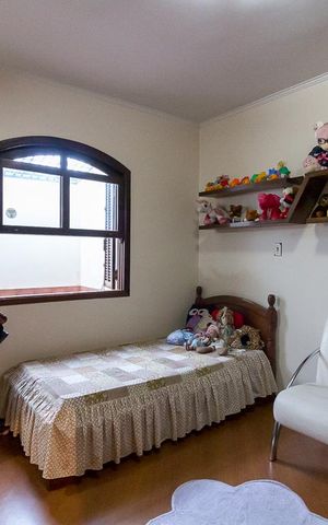 Casa à venda com 431m², 4 quartos e 5 vagasQuarto 1