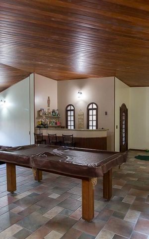Casa à venda com 431m², 4 quartos e 5 vagasSala 1