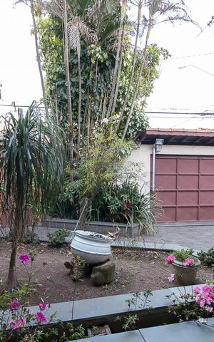 Casa à venda com 431m², 4 quartos e 5 vagasVista sala de estar