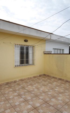 Casa à venda com 101m², 2 quartos e 2 vagasVaranda Fundos
