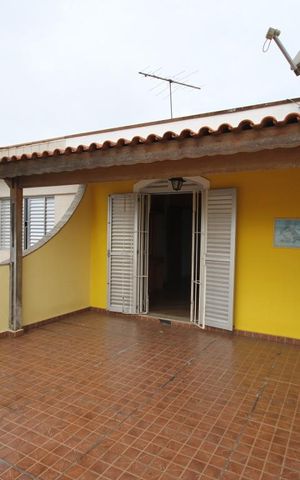 Casa à venda com 101m², 2 quartos e 2 vagasVaranda Quarto 2