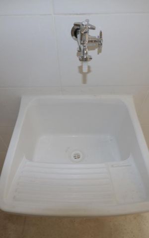Casa de condomínio para alugar com 42m², 1 quarto e sem vagaArea de serviço - tanque