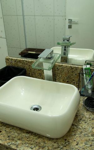 Casa à venda com 216m², 3 quartos e 3 vagas Casa à venda com 216m², 3 quartos e 3 vagasPia