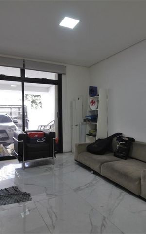 Casa à venda com 138m², 3 quartos e 2 vagasSala