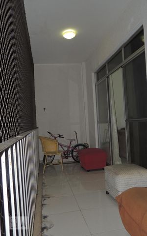 Apartamento à venda com 90m², 2 quartos e 1 vagaVaranda 