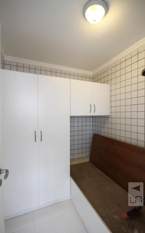 Apartamento à venda com 283m², 4 quartos e 5 vagasQuarto de Serviço