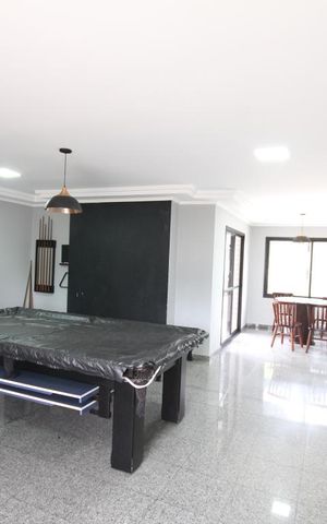 Apartamento à venda com 283m², 4 quartos e 5 vagasSalão de jogos