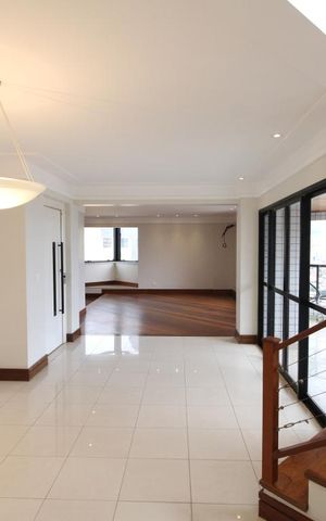 Apartamento à venda com 283m², 4 quartos e 5 vagasSala