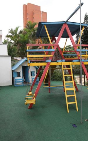 Apartamento à venda com 283m², 4 quartos e 5 vagasPlayground