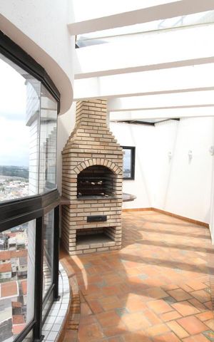 Apartamento à venda com 283m², 4 quartos e 5 vagasCobertura