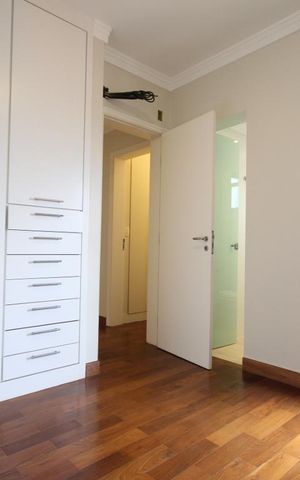 Apartamento à venda com 283m², 4 quartos e 5 vagasSuíte 3