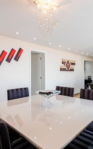 Apartamento à venda com 126m², 2 quartos e 2 vagasSala