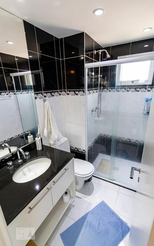 Apartamento à venda com 126m², 2 quartos e 2 vagasSuíte 2 - Banheiro