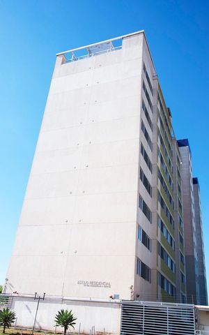 Apartamento à venda com 34m², 1 quarto e 1 vaga Apartamento à venda com 34m², 1 quarto e 1 vagaFachada do bloco