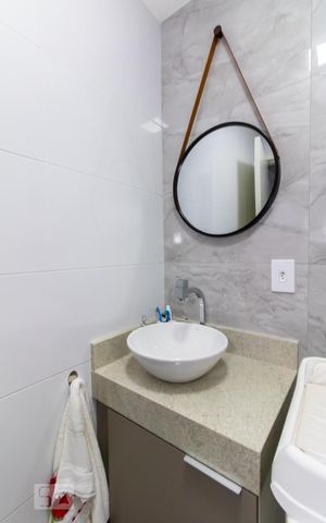 Apartamento à venda com 68m², 3 quartos e 1 vaga Apartamento à venda com 68m², 3 quartos e 1 vagaBanheiro
