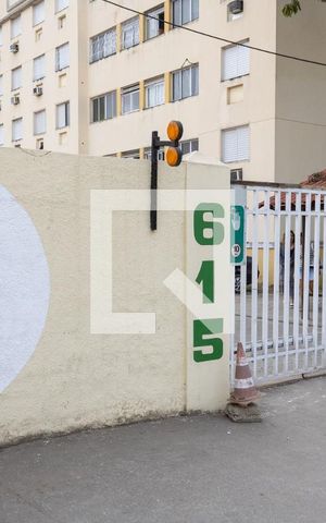 Apartamento à venda com 60m², 2 quartos e 1 vaga Apartamento à venda com 60m², 2 quartos e 1 vagaFachada do Condomínio