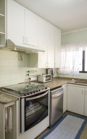 Apartamento à venda com 190m², 4 quartos e 4 vagasCozinha