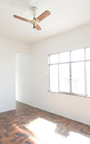 Apartamento à venda com 70m², 2 quartos e sem vagaSala