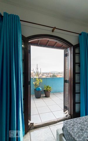 Casa à venda com 250m², 4 quartos e 2 vagasVaranda quarto 2