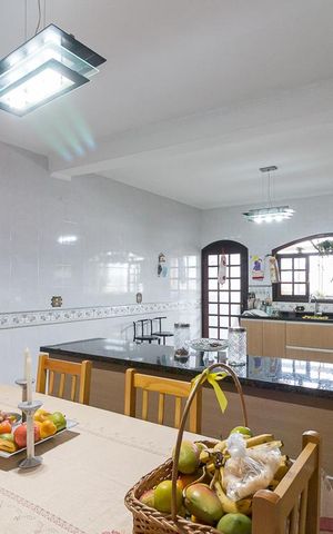 Casa à venda com 250m², 4 quartos e 2 vagasCopa