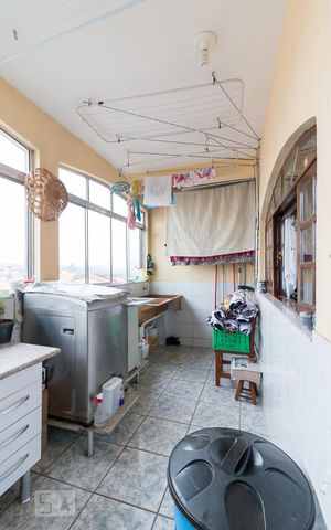 Casa à venda com 250m², 4 quartos e 2 vagasÁrea de serviço