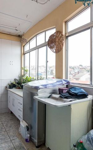 Casa à venda com 250m², 4 quartos e 2 vagasÁrea de serviço