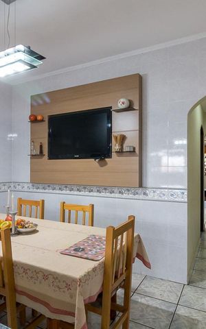 Casa à venda com 250m², 4 quartos e 2 vagasCopa