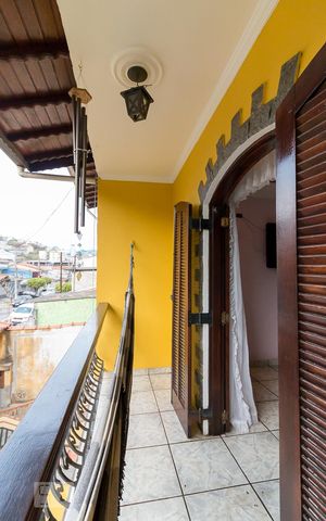 Casa à venda com 250m², 4 quartos e 2 vagasVaranda quarto 4 suíte