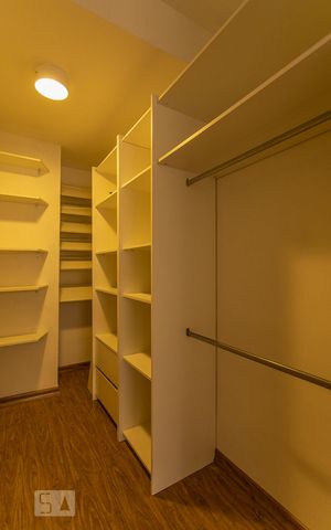 Apartamento para alugar com 120m², 3 quartos e 1 vagaCloset