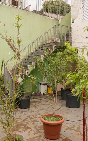 Casa para alugar com 330m², 4 quartos e 2 vagas Casa para alugar com 330m², 4 quartos e 2 vagasQuintal