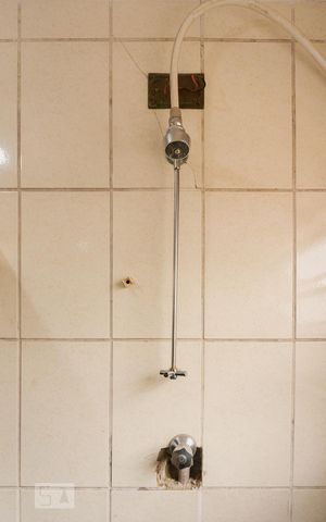 Casa para alugar com 330m², 4 quartos e 2 vagas Casa para alugar com 330m², 4 quartos e 2 vagasBanheiro da Suíte 2