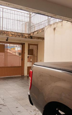 Casa para alugar com 330m², 4 quartos e 2 vagas Casa para alugar com 330m², 4 quartos e 2 vagasGaragem