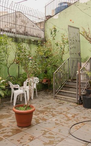 Casa para alugar com 330m², 4 quartos e 2 vagas Casa para alugar com 330m², 4 quartos e 2 vagasQuintal