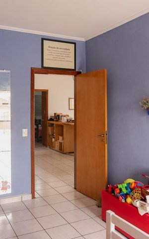 Casa para alugar com 330m², 4 quartos e 2 vagas Casa para alugar com 330m², 4 quartos e 2 vagasSuíte 1