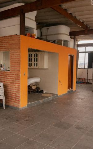 Casa para alugar com 330m², 4 quartos e 2 vagas Casa para alugar com 330m², 4 quartos e 2 vagasSalão de Festas