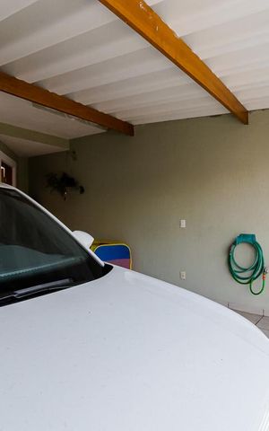 Casa à venda com 130m², 3 quartos e 2 vagas Casa à venda com 130m², 3 quartos e 2 vagasGaragem