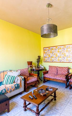 Casa de condomínio à venda com 110m², 2 quartos e sem vaga Casa de condomínio à venda com 110m², 2 quartos e sem vagaSala