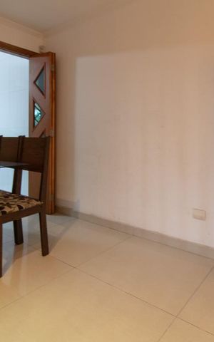 Casa à venda com 180m², 2 quartos e 5 vagas Casa à venda com 180m², 2 quartos e 5 vagasSala